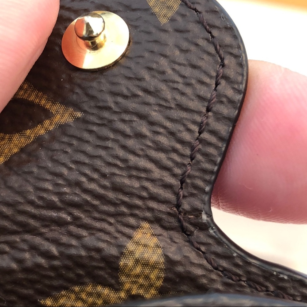 Louis Vuitton Sunglasses Case MM ❌❌SOLD❌❌ - Picture 5 of 6
